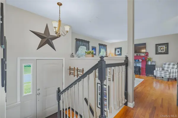 38 Genesee AVE, Lake Katrine, NY 12449