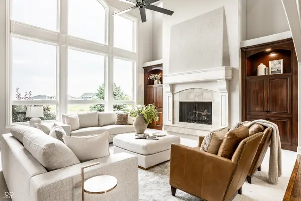16437 Shore Oaks, Noblesville, IN 46060