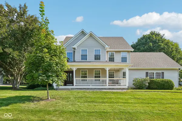 10515 Wildwood DR, Zionsville, IN 46077