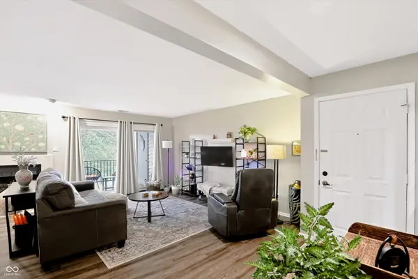 8158 Shorewalk DR #A, Indianapolis, IN 46236