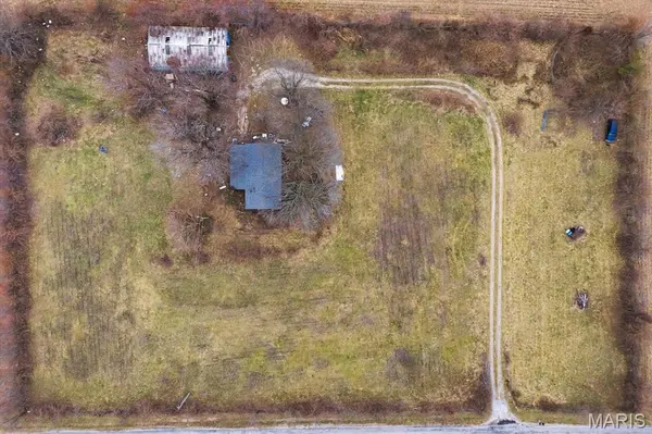 937 Rowe LN, O'fallon, IL 62269
