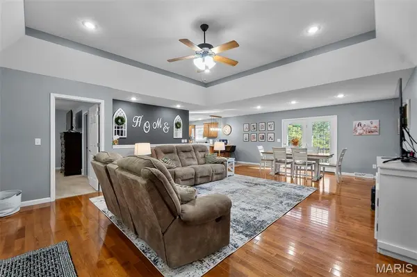 102 Stull DR, Benton, MO 63736