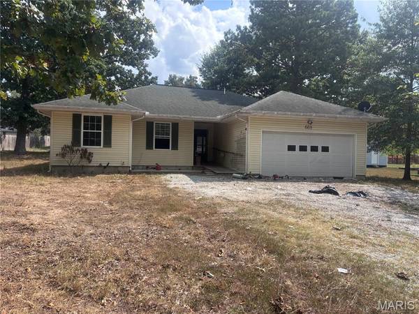 668 Lone Pine RD, Houston, MO 65483