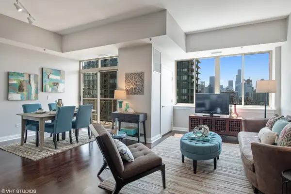 230 W DIVISION ST #1404, Chicago, IL 60610