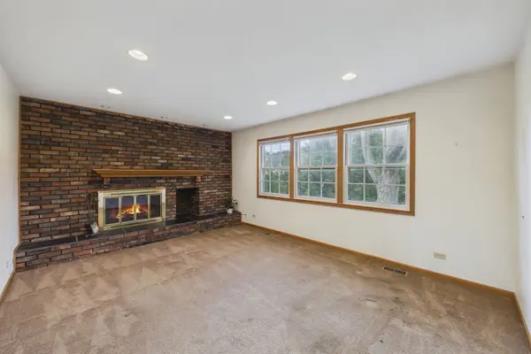 848 Clohesey DR, Buffalo Grove, IL 60089