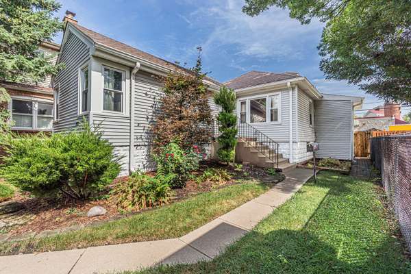 10825 S Artesian AVE, Chicago, IL 60655