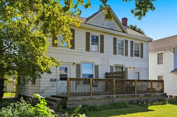 206 8th AVE, Sterling, IL 61081