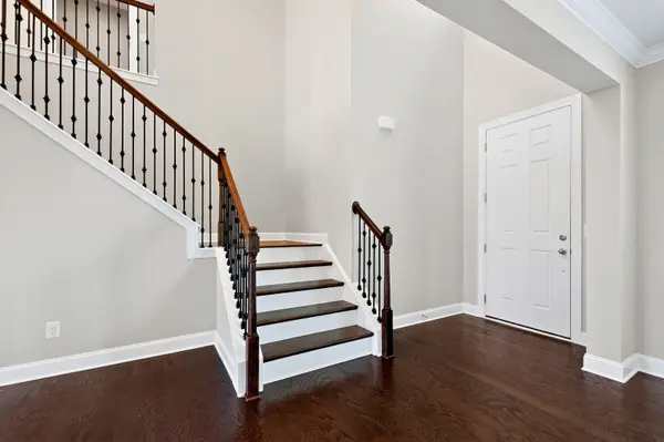 2204 Stillness Pond LN, Apex, NC 27539