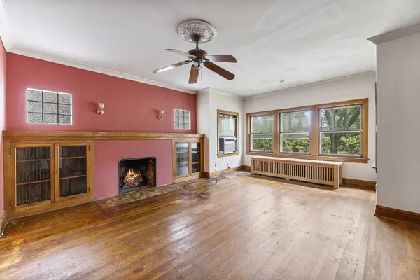 209 Le Moyne Pkwy, Oak Park, IL 60302