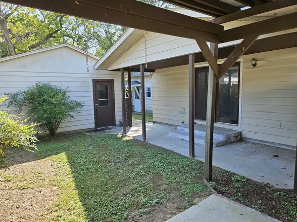 305 Fife ST, Carrier Mills, IL 62917