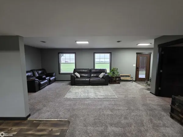 19229 Highway 5, Centerville, IA 52544