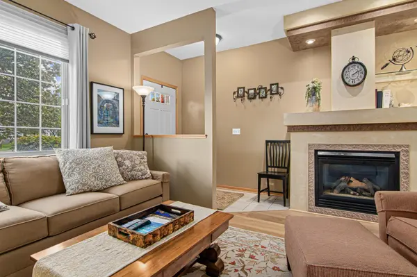 3204 Juniper CIR #C, Woodbury, MN 55125