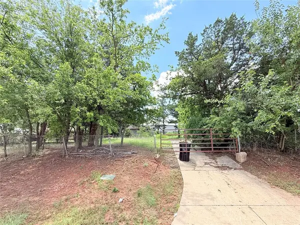 1002 NW 86th ST, Oklahoma City, OK 73114