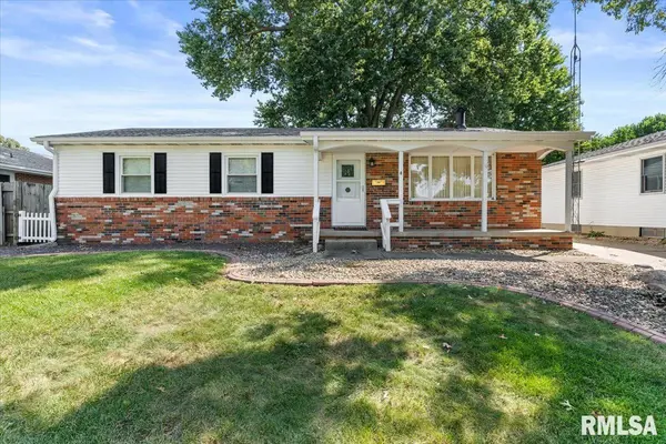 8 Foresters LN, Springfield, IL 62704