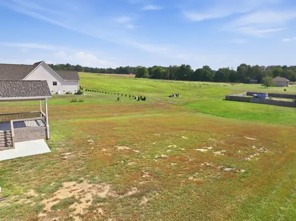 8184 Aedc Rd, Estill Springs, TN 37330