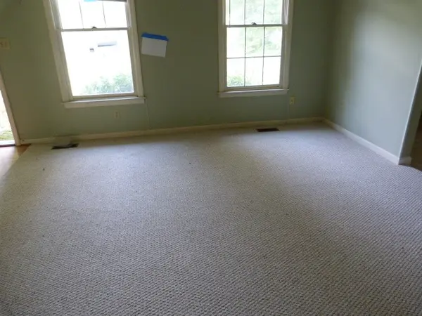 127 Bradbury Ct, Tullahoma, TN 37388