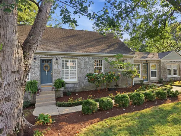 816 Gwynn Dr, Nashville, TN 37216