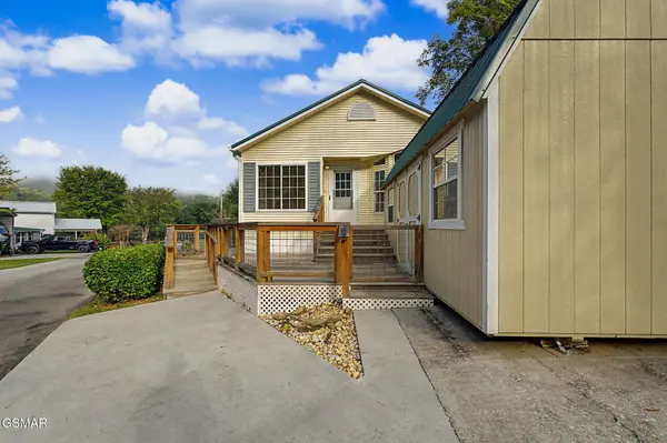 602 Whistling Swan Street, Townsend, TN 37882