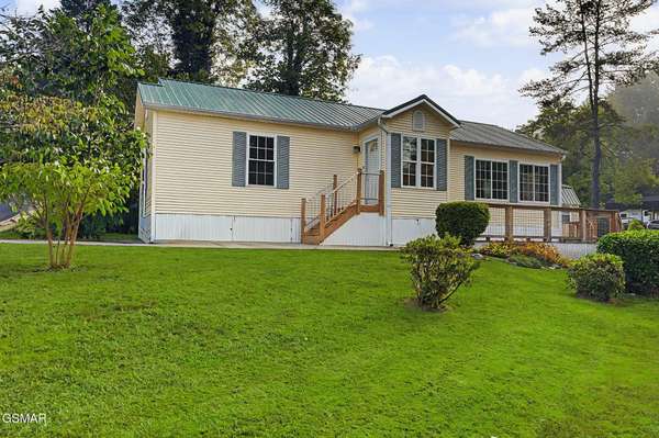 602 Whistling Swan Street, Townsend, TN 37882