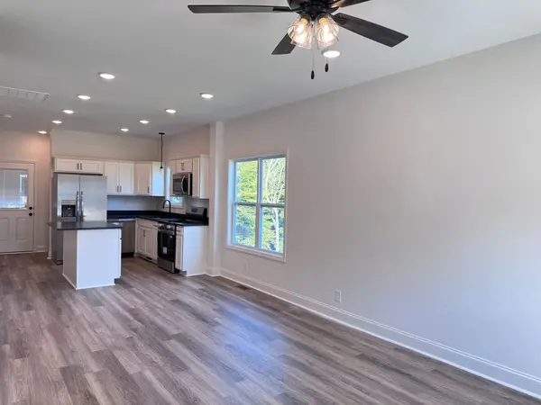 214 Wayne Hall Rd, Clarksville, TN 37040