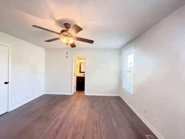 1819 Bourne Cir, Clarksville, TN 37043
