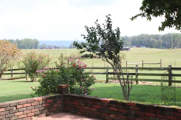 4533 Vervilla Rd, Morrison, TN 37357