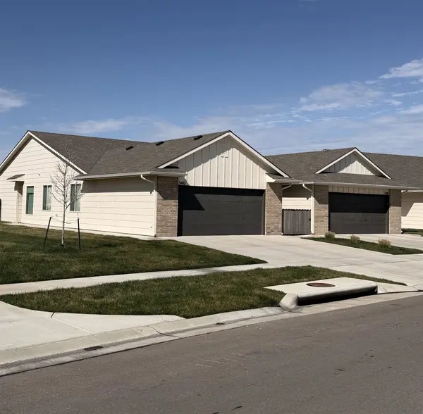 5501-5503 N Sandkey Ct, Wichita, KS 67204