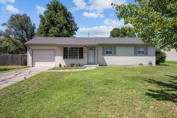 106 W Lewis St, Udall, KS 67146