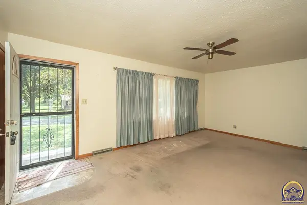 602 Warren ST, Oskaloosa, KS 66066