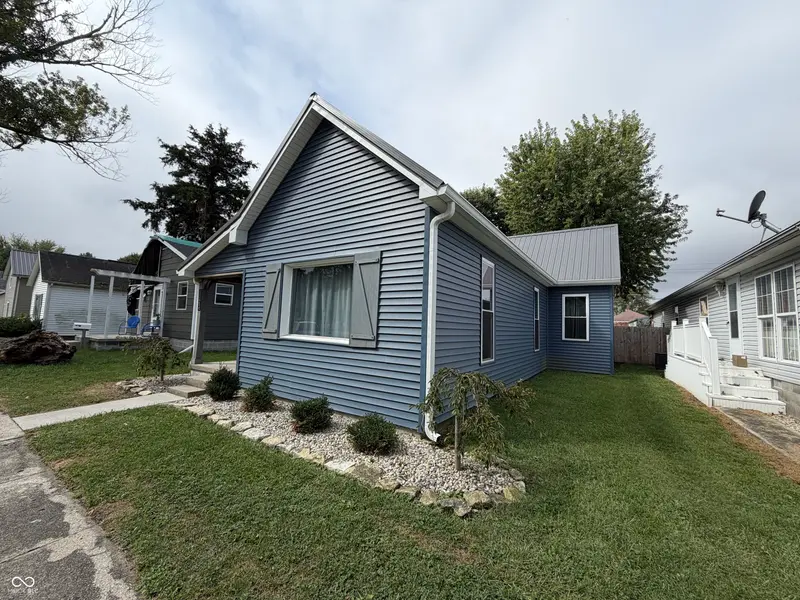 1035 N Sexton ST, Rushville, IN 46173