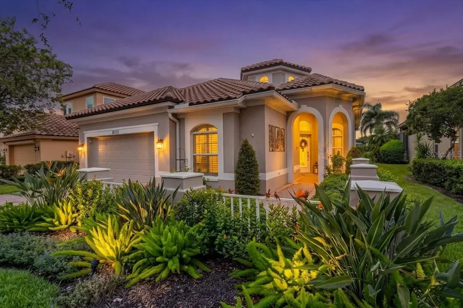9736 SAGO POINT DR, Seminole, FL 33777