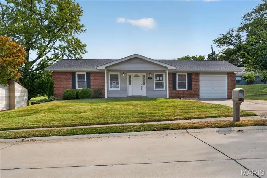 3404 Taylor AVE, Bridgeton, MO 63044
