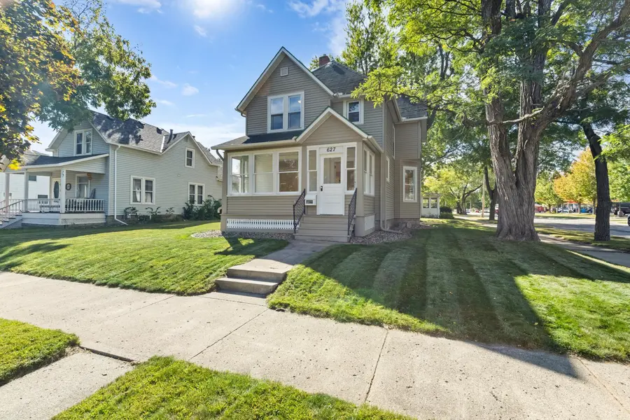 627 5th ST NW, Faribault, MN 55021