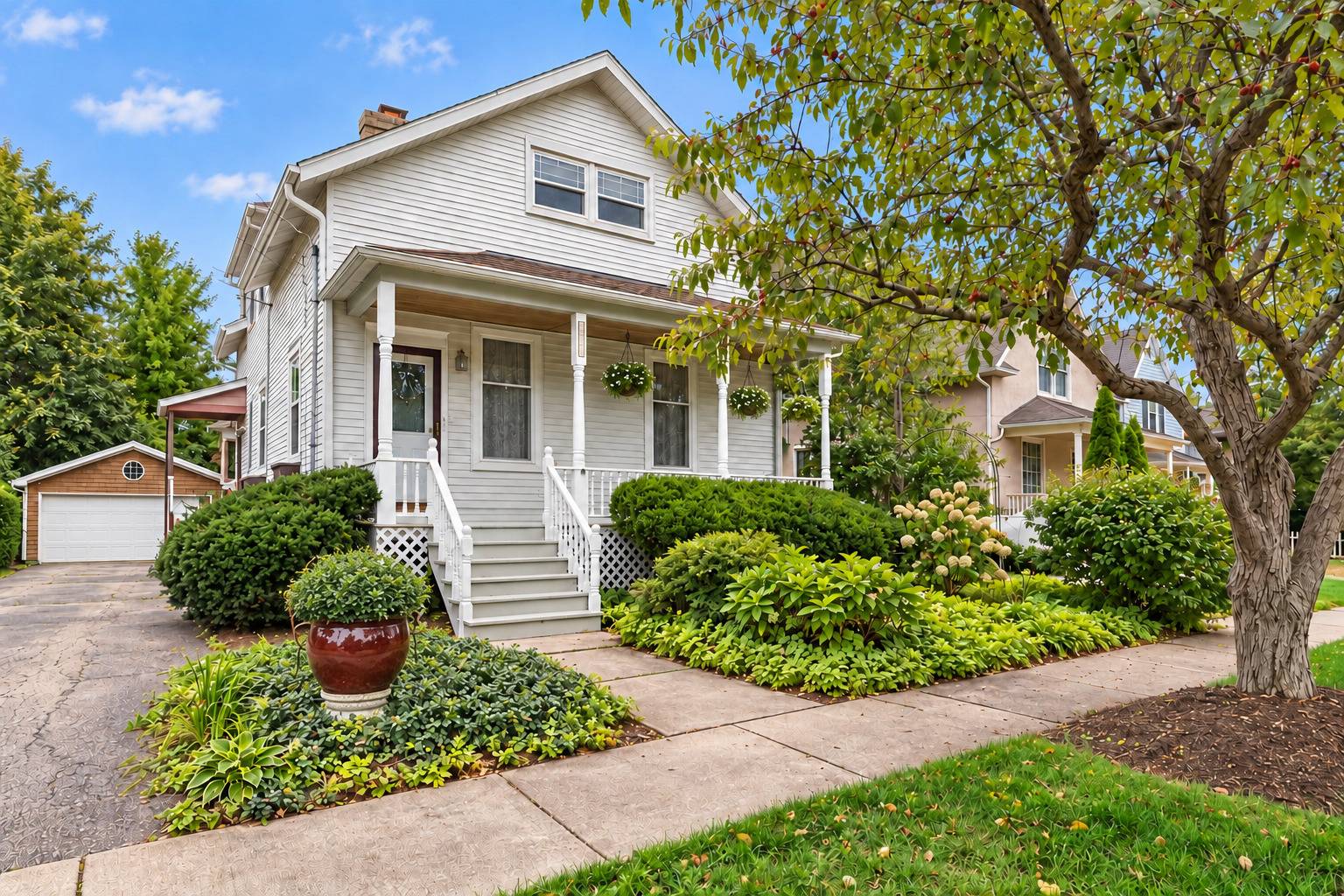 693 Cherry AVE, Lake Forest, IL 60045