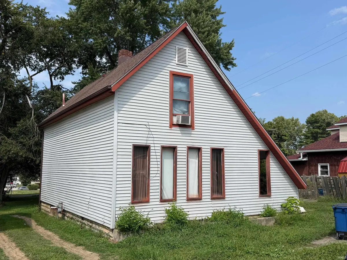 1307 4th ST, Bedford, IN 47421