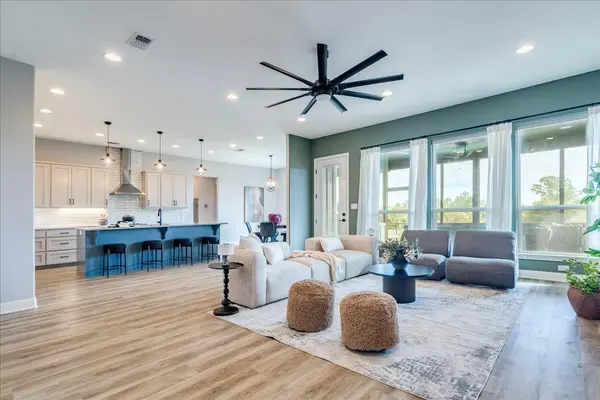 355 McAllister RD, Bastrop, TX 78602