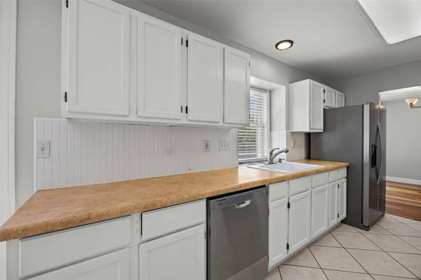 2502 Cynthia CT, Leander, TX 78641