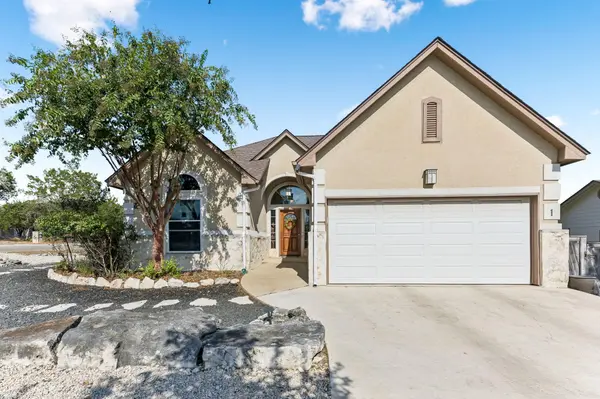 1 Rock Hollow CIR, Wimberley, TX 78676
