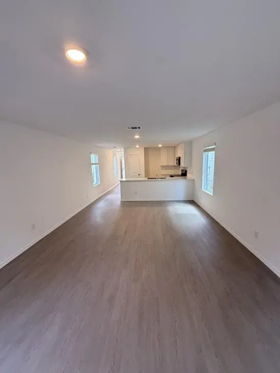 4827 George Cunningham LOOP, Temple, TX 76502