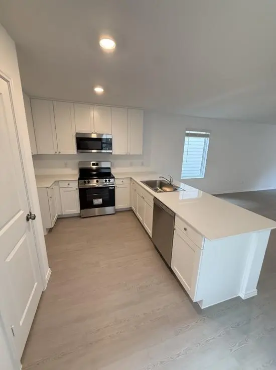 4827 George Cunningham LOOP, Temple, TX 76502
