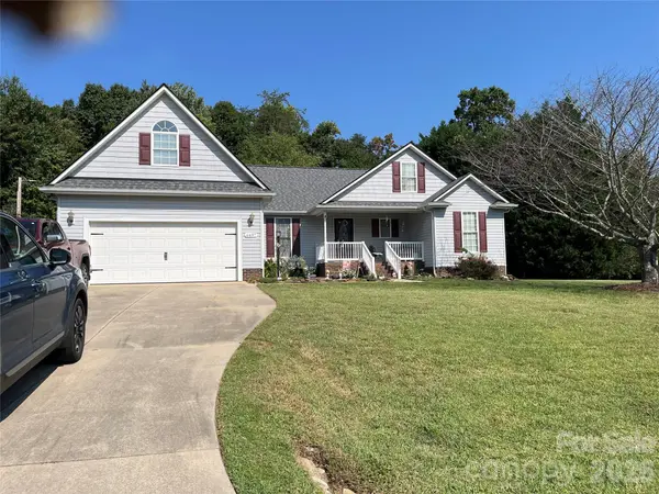 6497 FLY A WAY DR, Denver, NC 28037