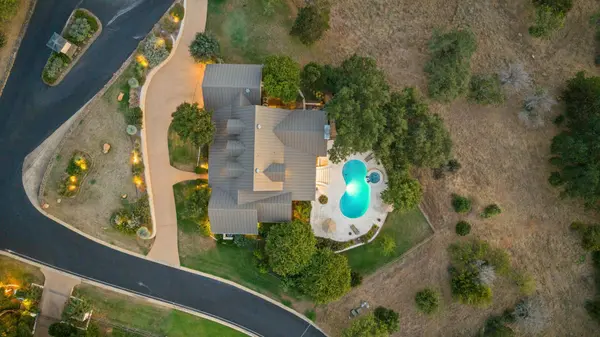 101 Diamond Hl, Horseshoe Bay, TX 78657