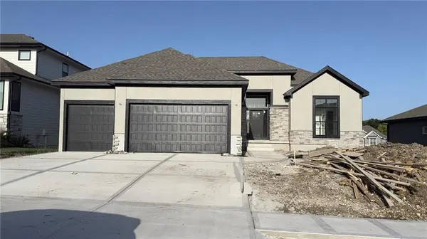 17429 Gillette ST, Overland Park, KS 66221