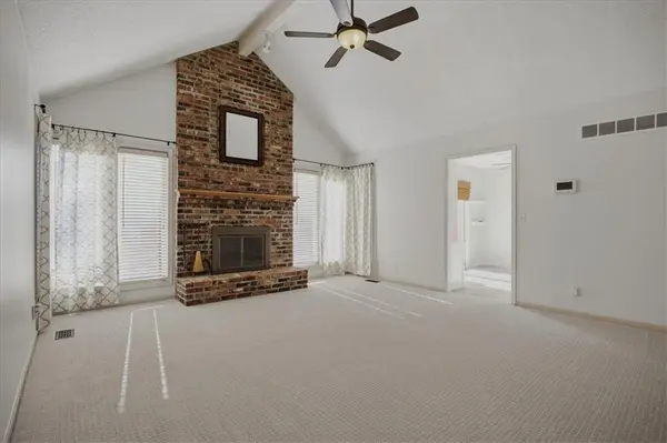 11919 Mackey ST, Overland Park, KS 66213