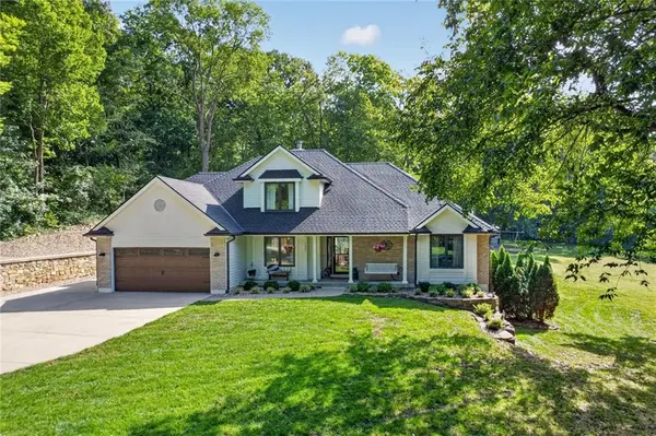 7355 NW Brightwell RD, Parkville, MO 64152
