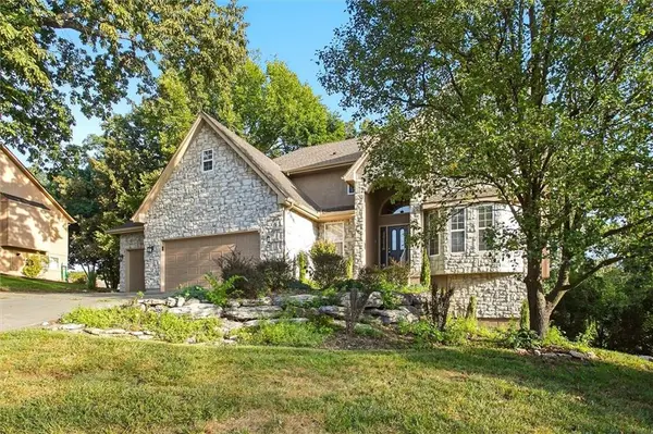 22808 E 28th Street CT, Blue Springs, MO 64015