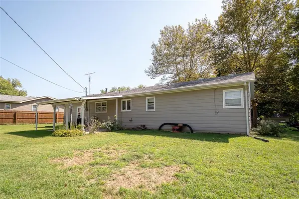 602 Warren ST, Oskaloosa, KS 66066
