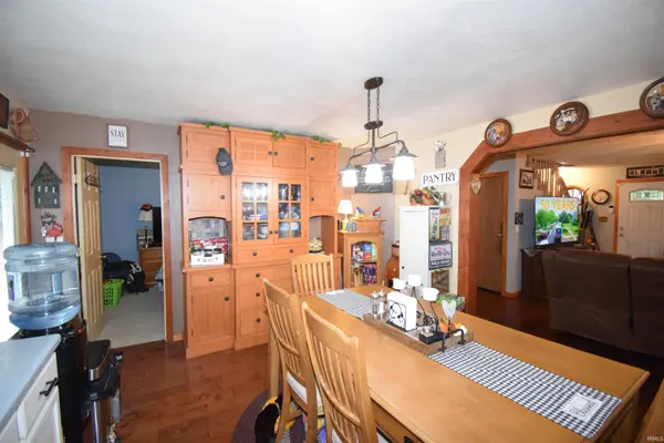 10639 E Iroquois RD, Walkerton, IN 46574