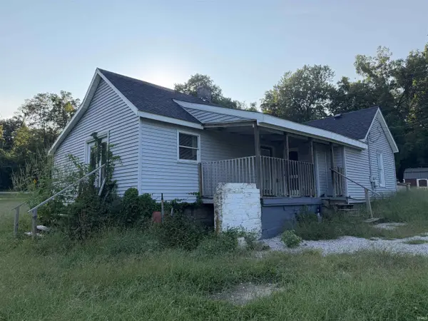 726 Heltonville RD, Bedford, IN 47421