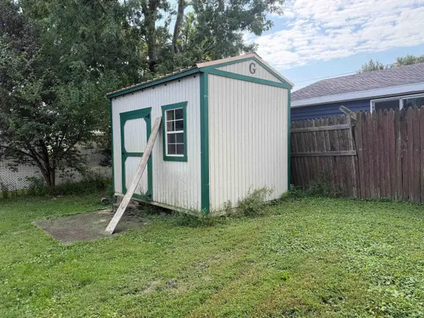 1518 6th ST, Bedford, IN 47421